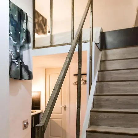Modern Budget Lofts In The Centre Herberg